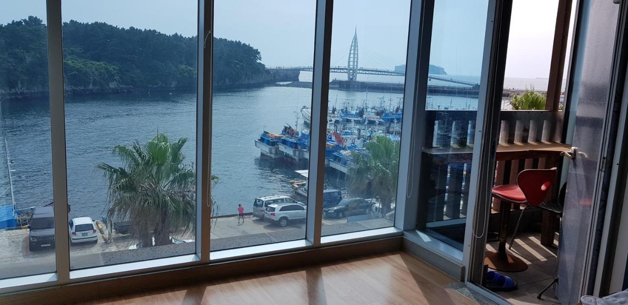 Seom Story Pension Seogwipo Exterior photo