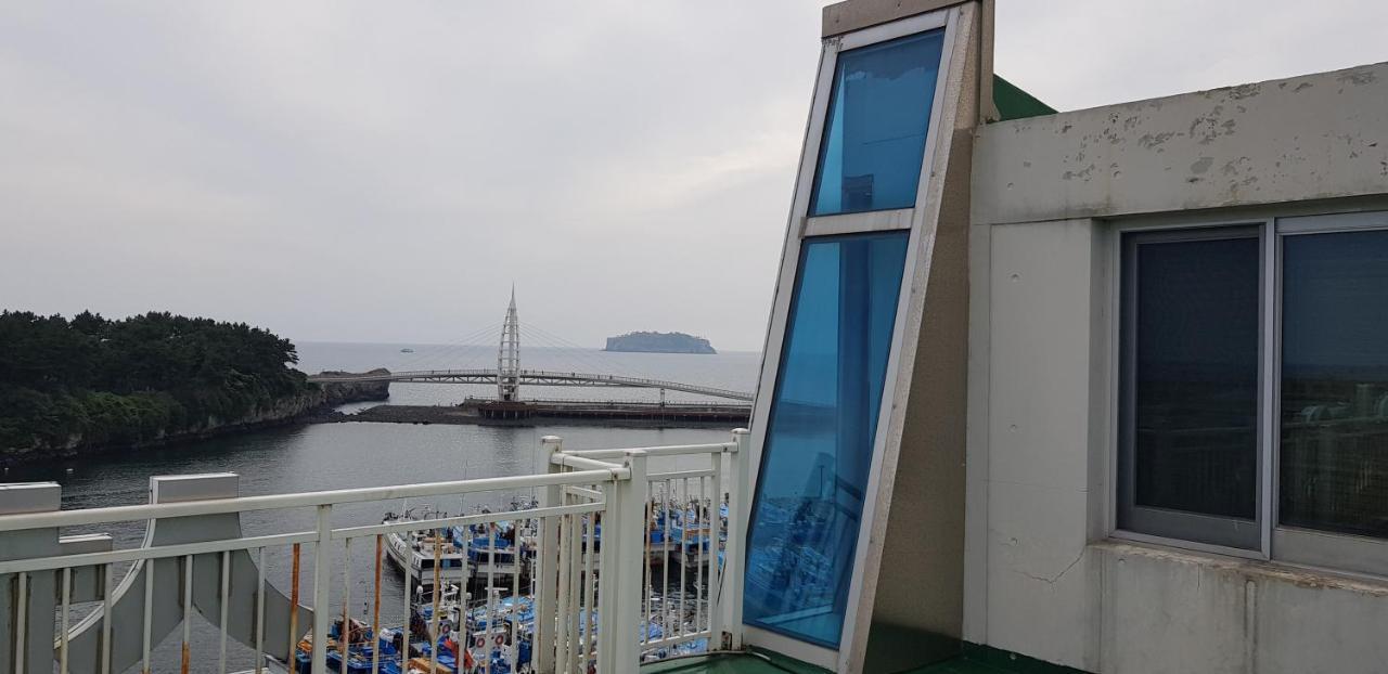 Seom Story Pension Seogwipo Exterior photo